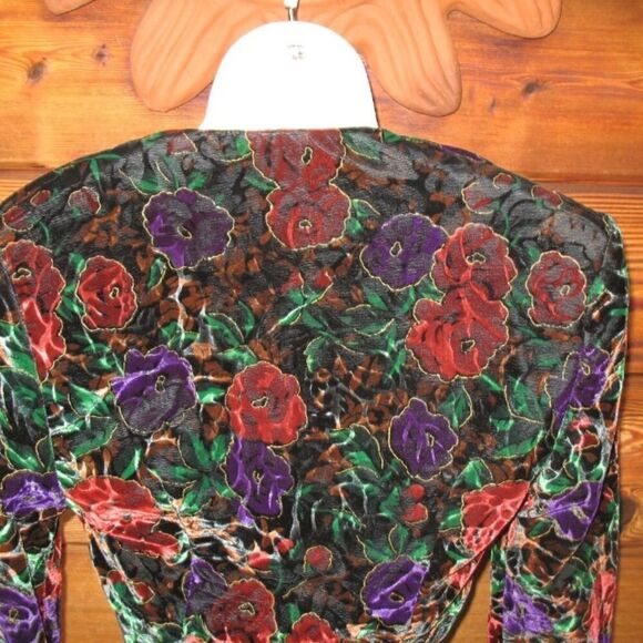 Vintage Velvet Bralette Cropped Jacket - Picture 6 of 8